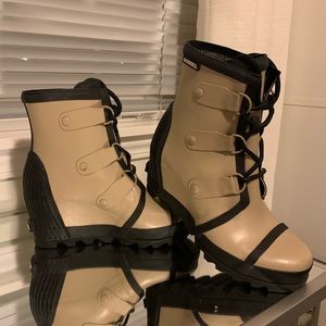 Sorel Joan Wedge Boots Sz 7.5